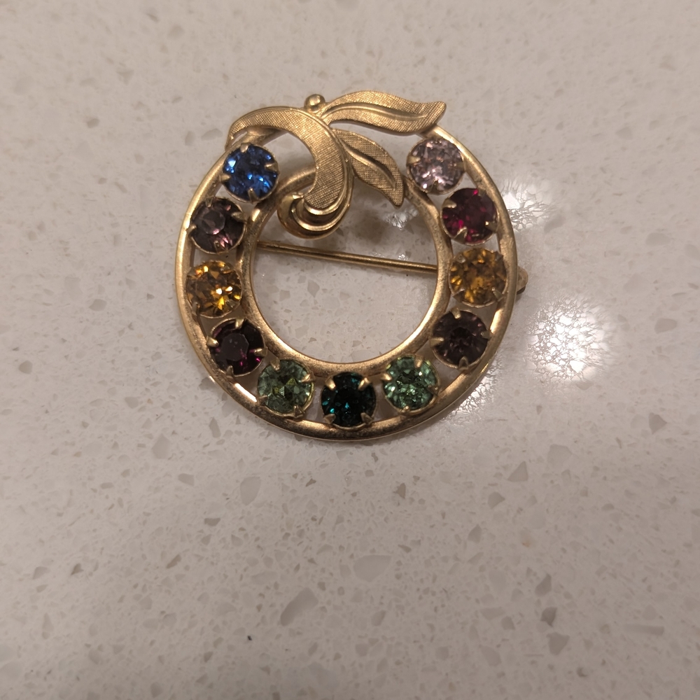 Elegant Gold Multicolor Brooch